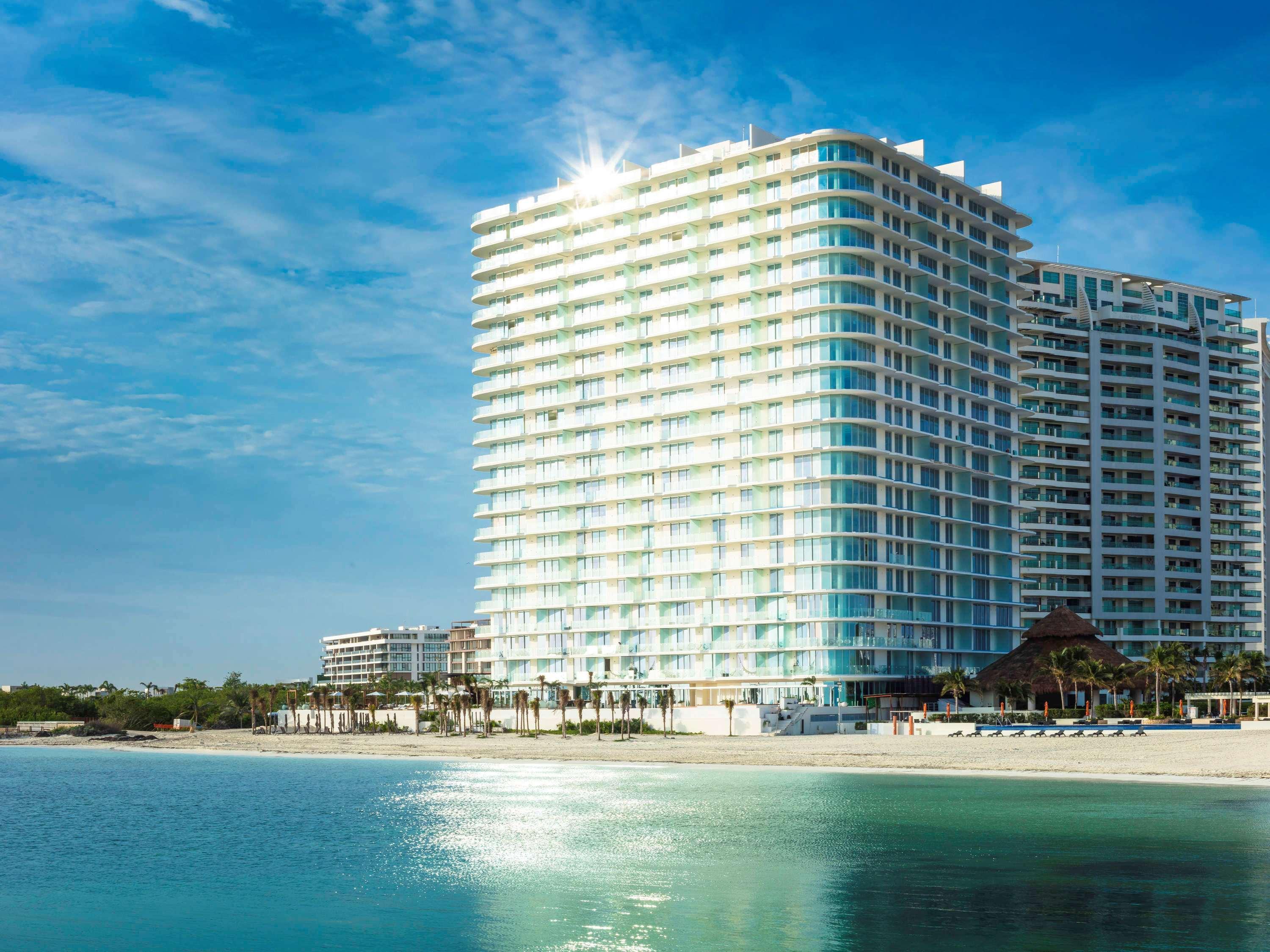 SLS Cancun Hotel&Spa Esterno foto